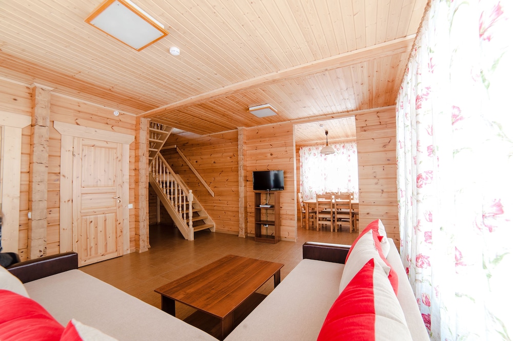 Superior House photo 3