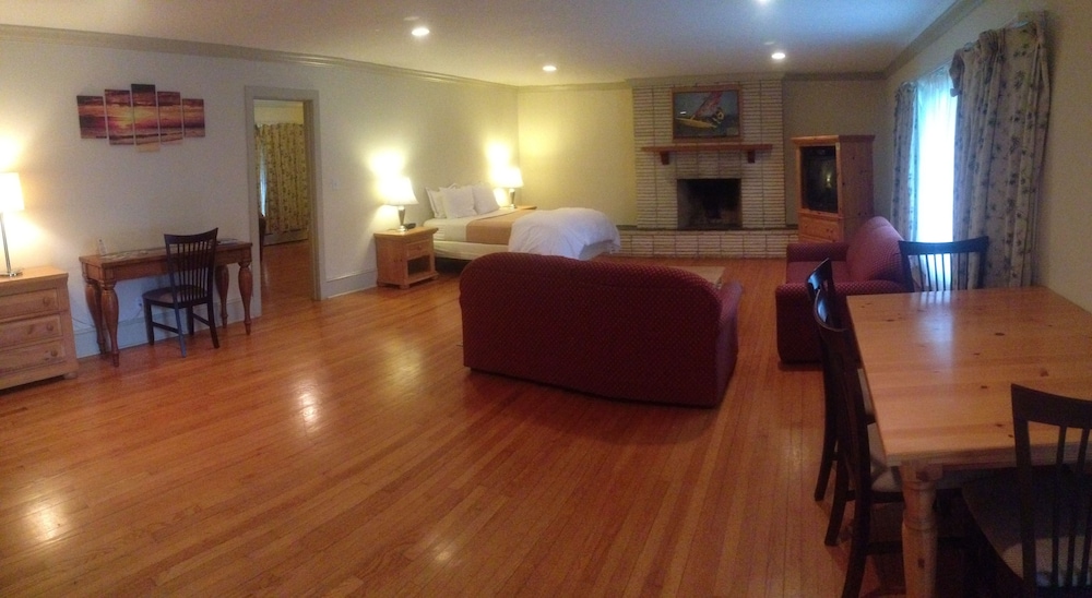 Suite photo 1