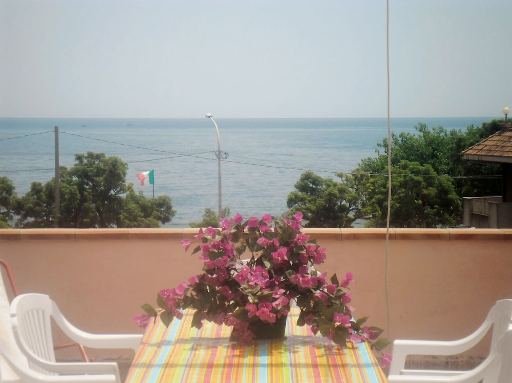 Apartment, 2 Bedrooms, Smoking, Balcony photo 2