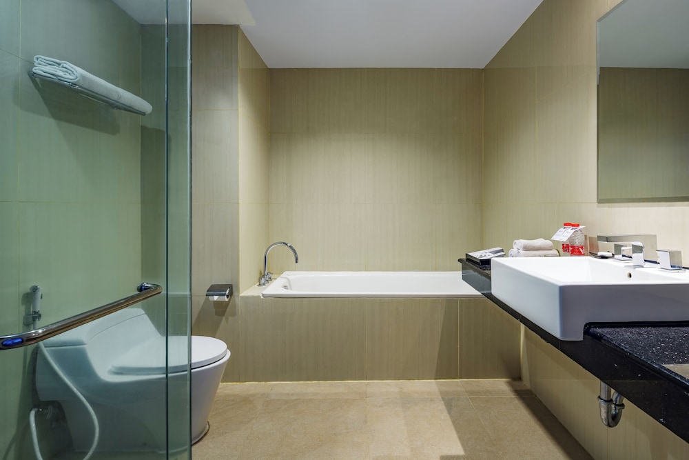 Grand Deluxe King City View photo 2