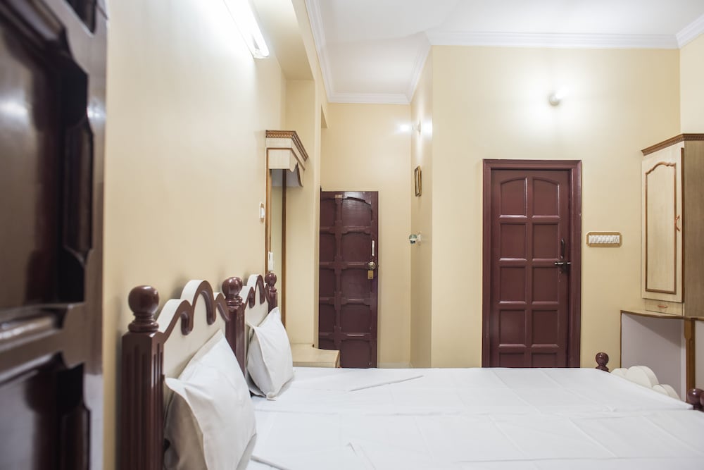 Standard Room - Photo 11