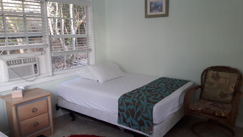 Basic Single Room photo 3