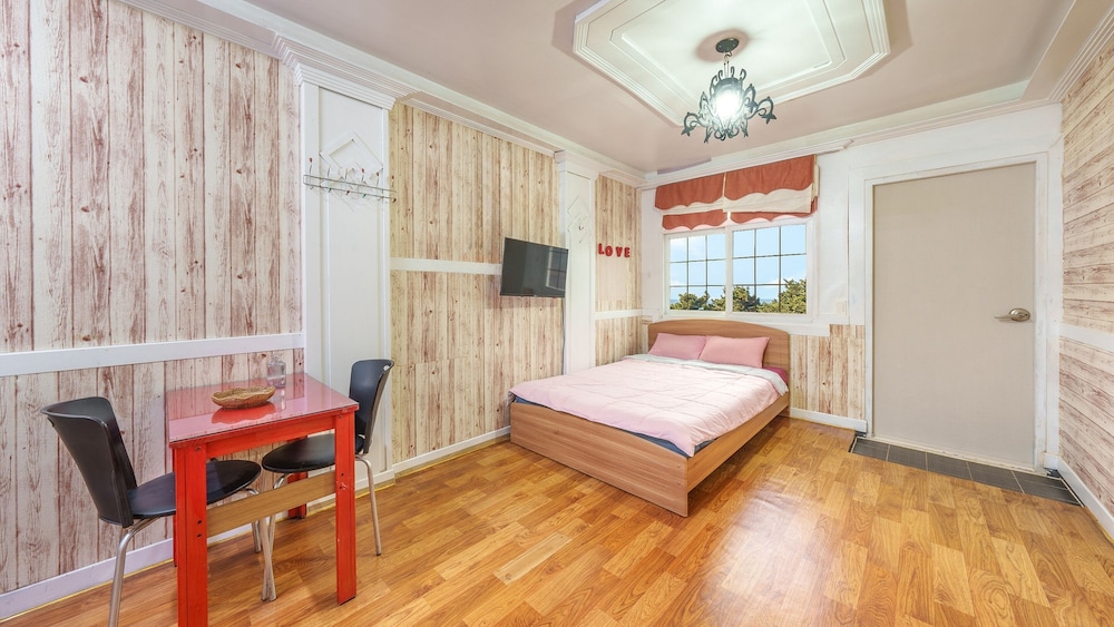 Basic Room, 1 Bedroom (Vintage 7)
