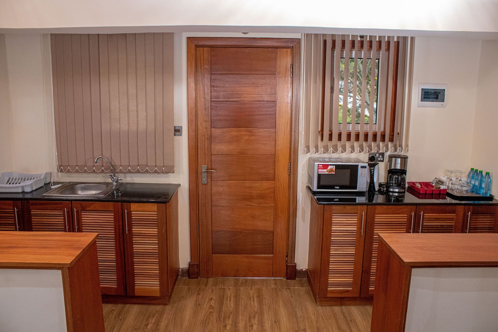 Family Suite - Photo 6