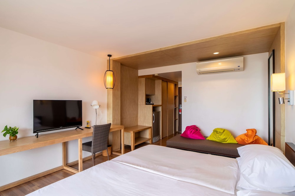 Deluxe Room, 2 Twin Beds, Non Smoking, Sea View - Photo 2
