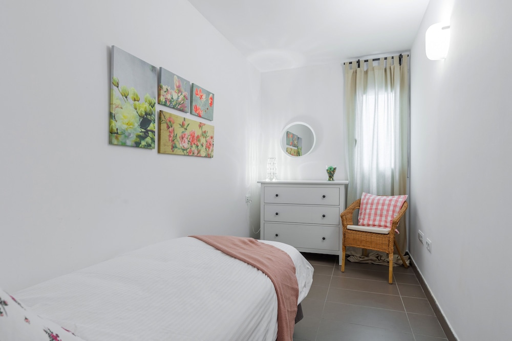 Apartment, 2 Bedrooms (403)