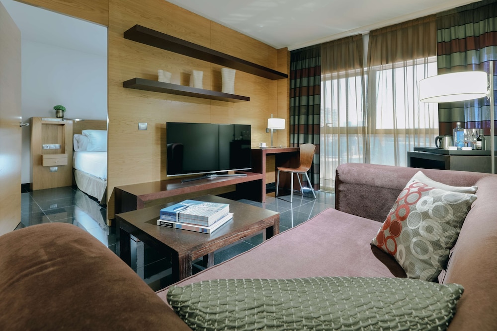 Apartment, Terrace - Photo 1