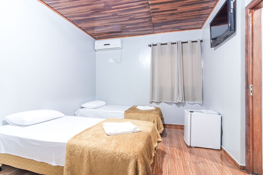 Basic Twin Room photo 2