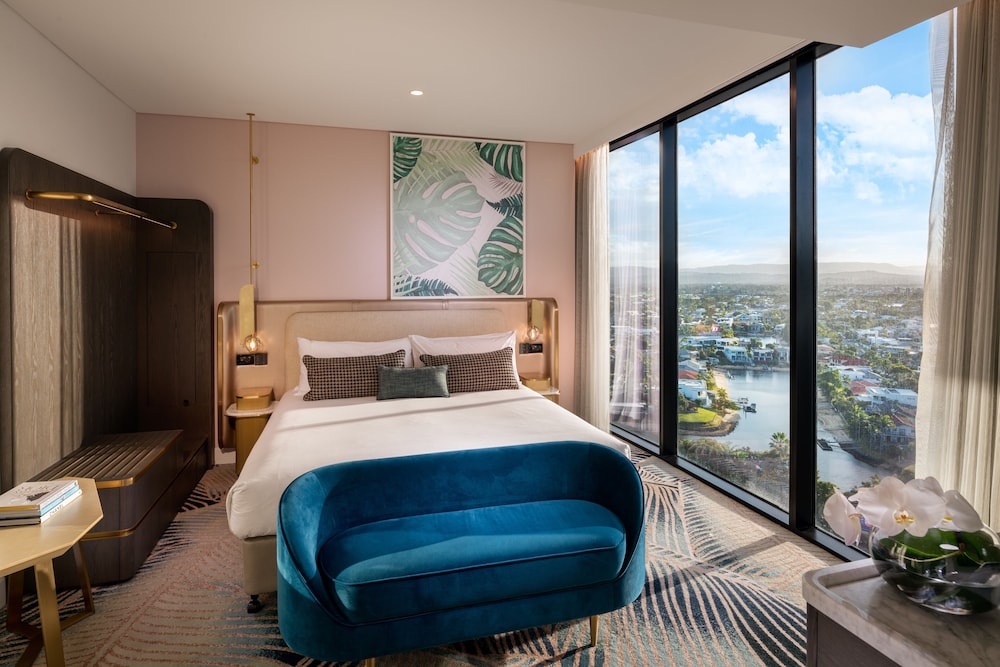 Executive King Corner - Includes Executive Lounge Access
