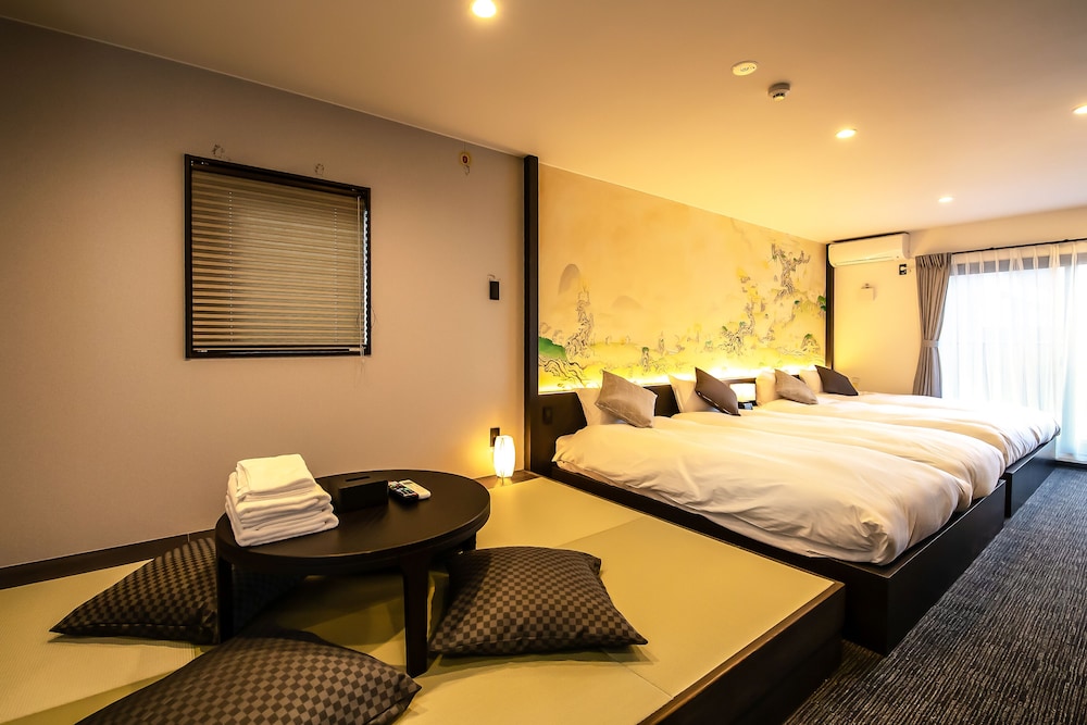 Room (A-3)