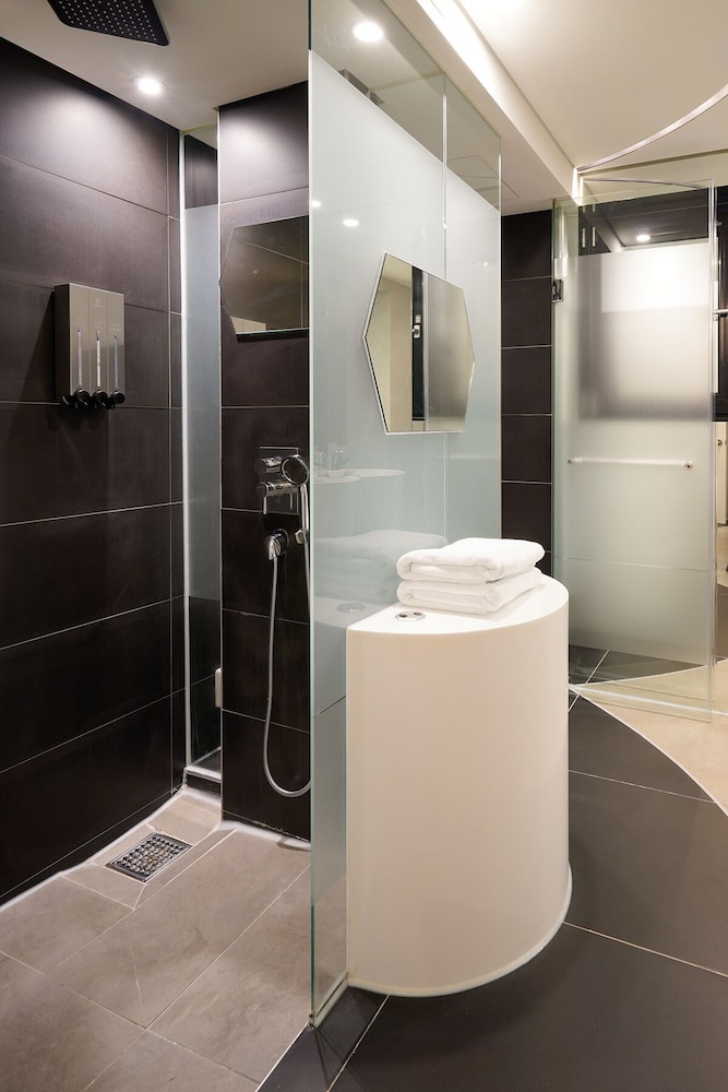 Deluxe Family Spa - Photo 7