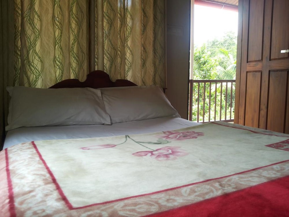 Family Room, 1 Double Bed, Non Smoking photo 3