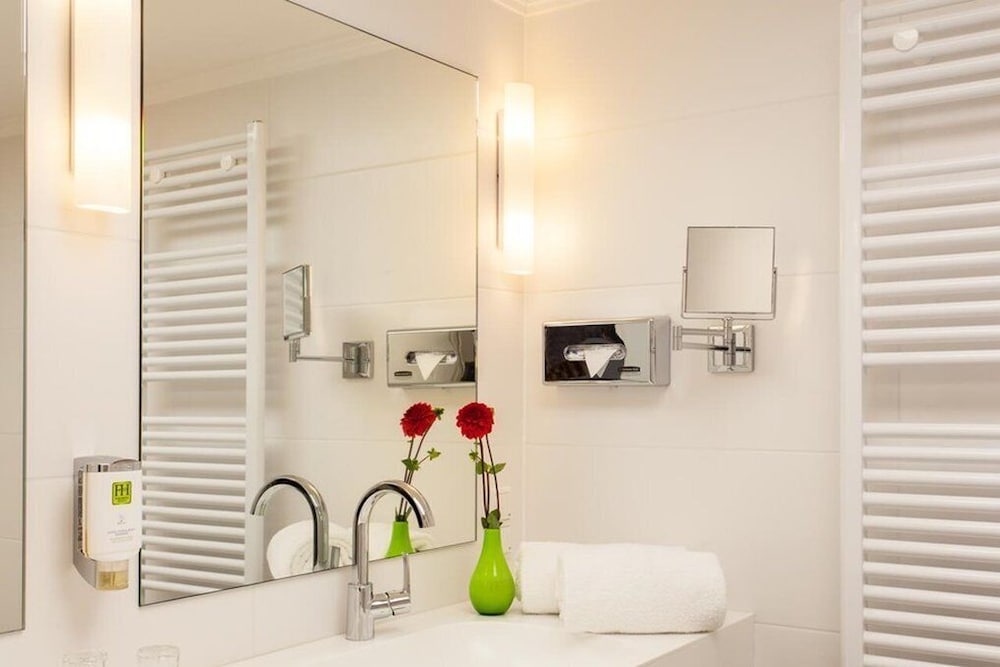 Deluxe Suite photo 2