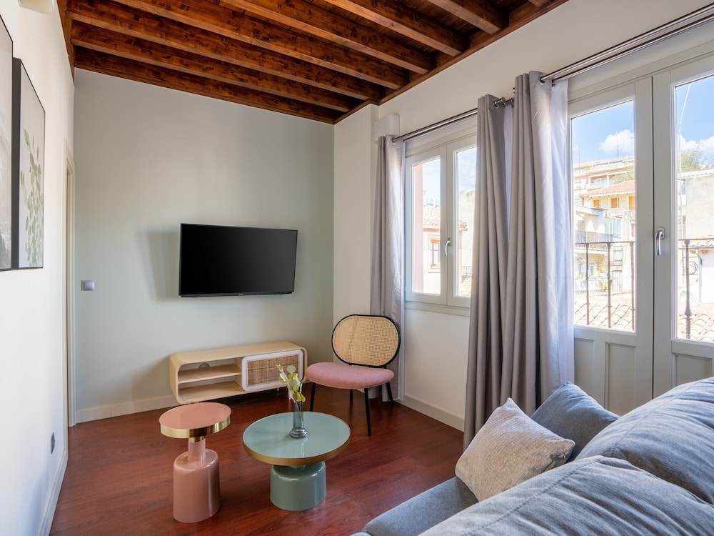 One-bedroom Apartment with Rooftop Terrace - Photo 10