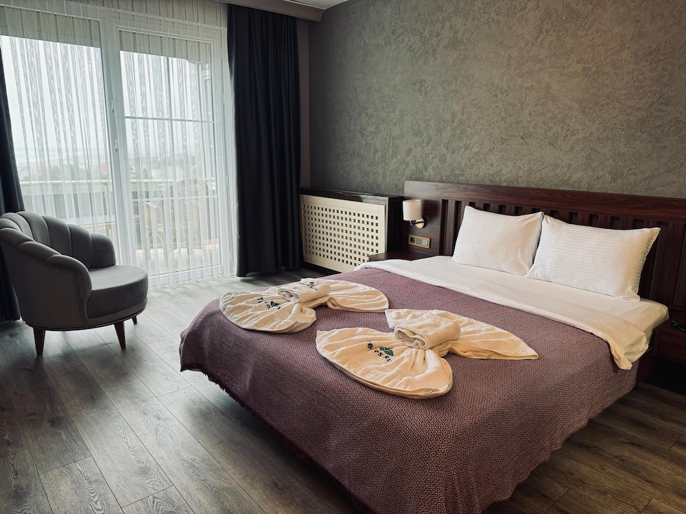 Superior Room, Sea View - Photo 21
