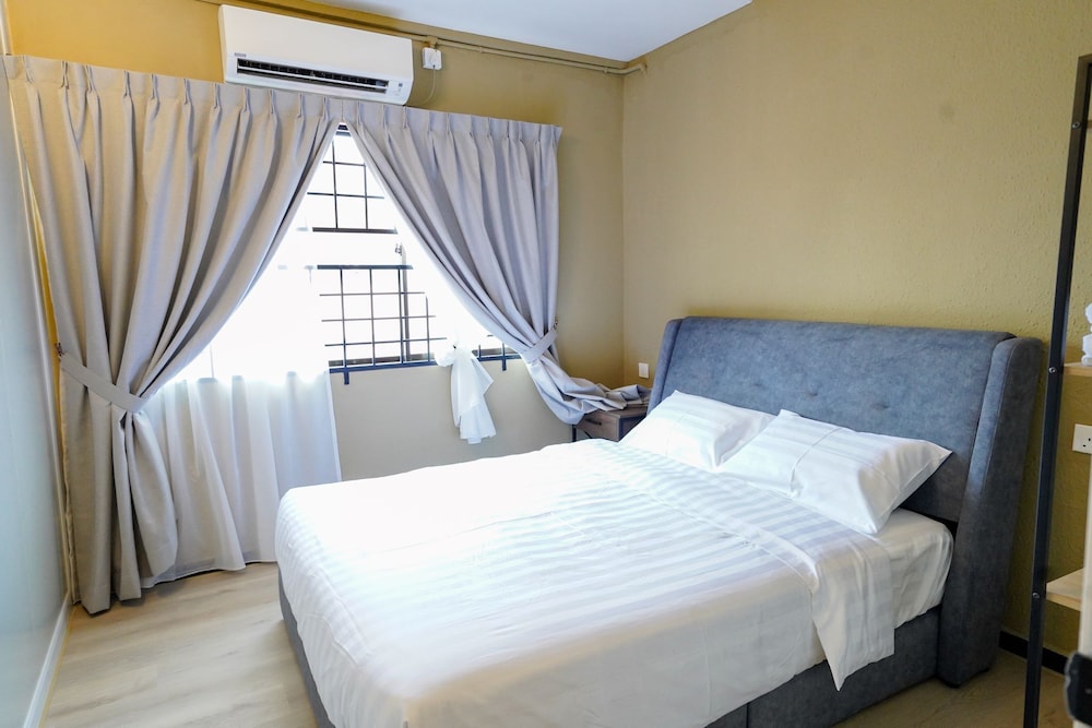 Classic Suite, 2 Bedrooms - Photo 3