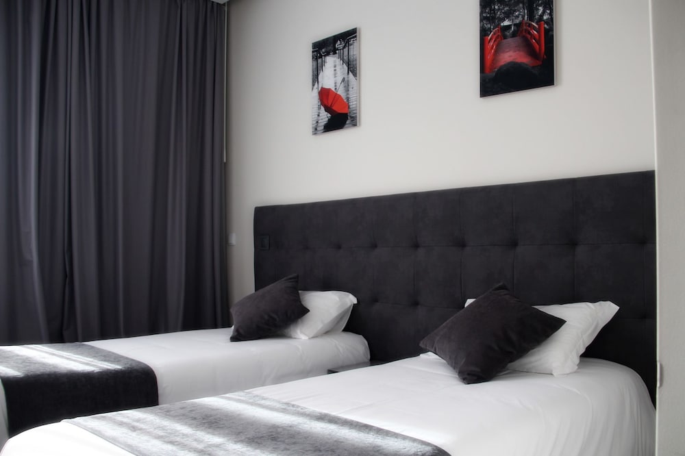 Basic Twin Room, 2 Twin Beds, Balcony (Single)