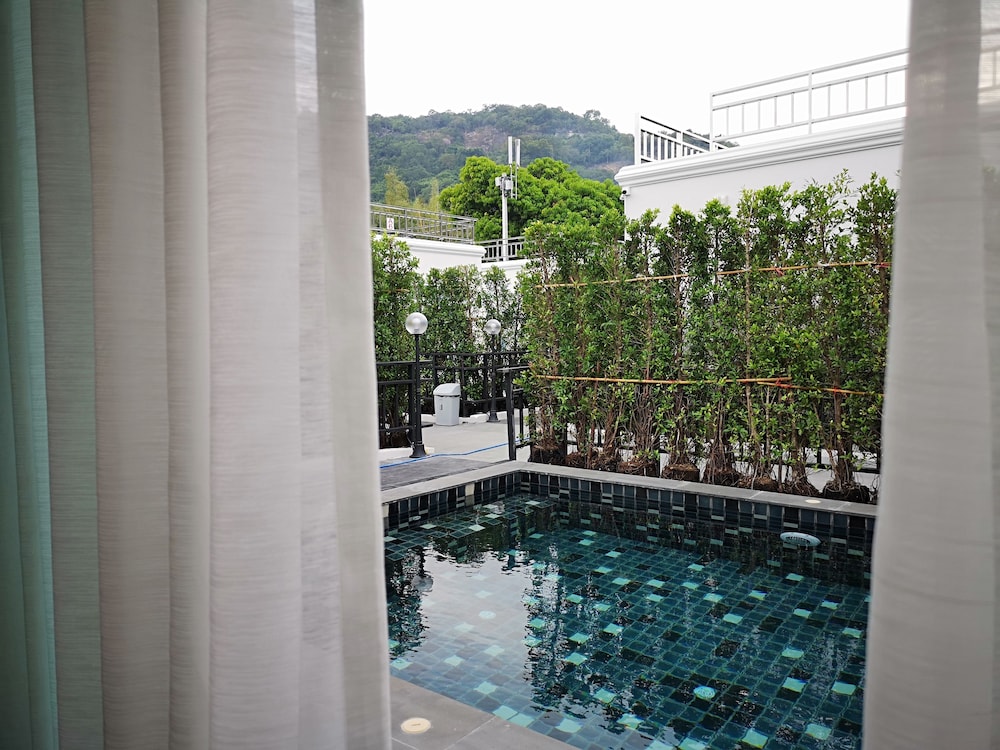 Junior Villa, 2 Bedrooms, Pool View - Photo 5