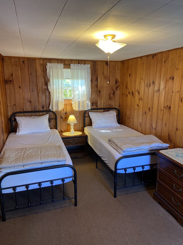 Family Cottage, Multiple Beds, Kitchen photo 1