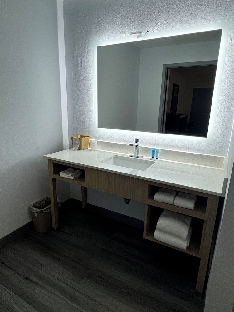 Basic Single Room, Non Smoking photo 2