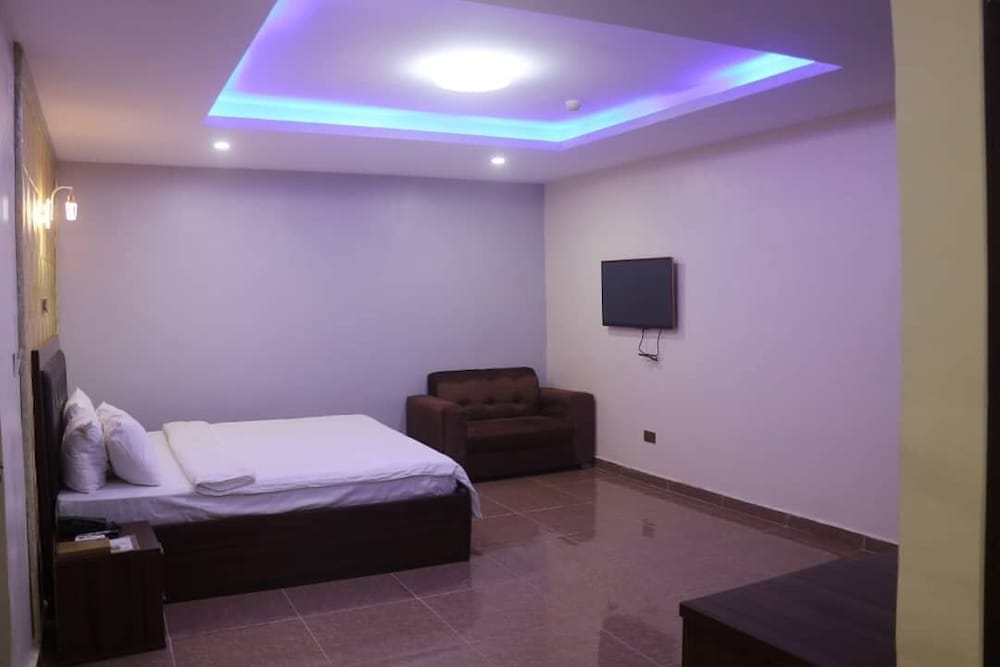 Deluxe Room, City View