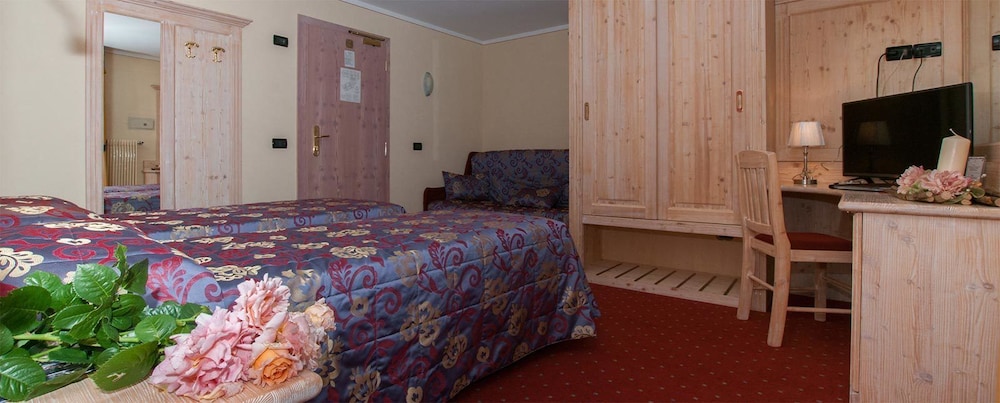 Double or Twin Room photo 2