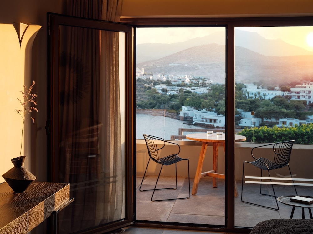 Sunset Sea View Room