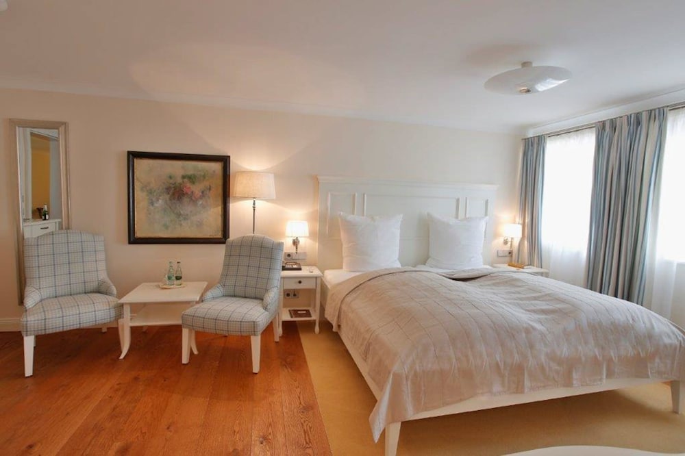 Deluxe Double Room (Haus Komburg) photo 1