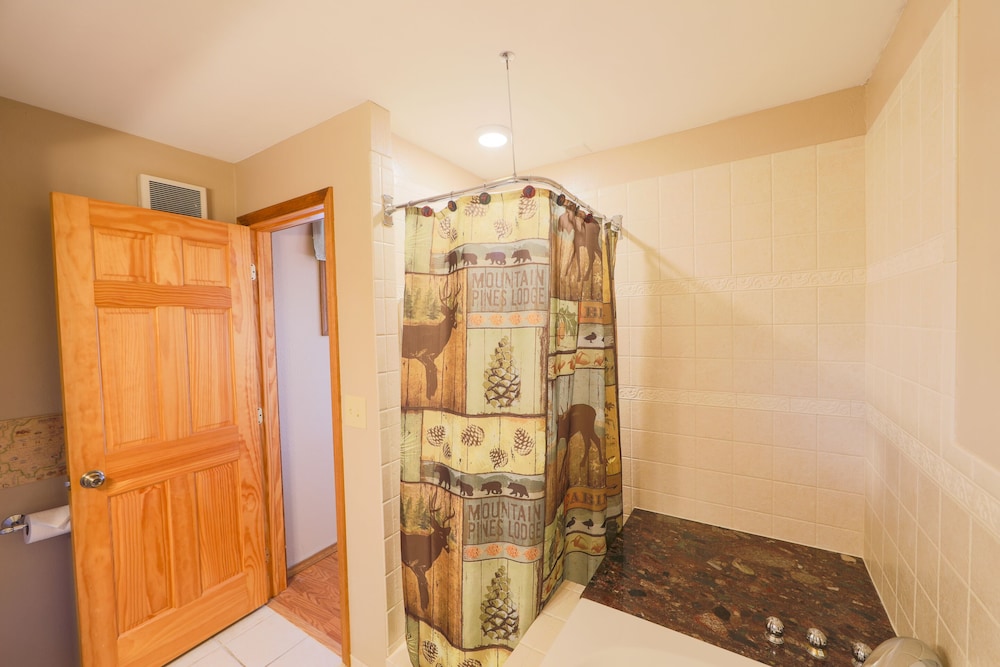 Standard Double Room, Ensuite (Denali Suite ) photo 2
