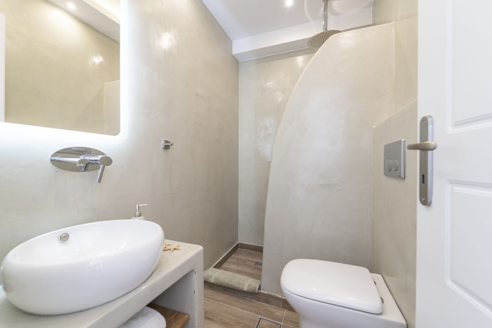 Superior Apartment, 1 Bedroom, Sea View - Photo 8