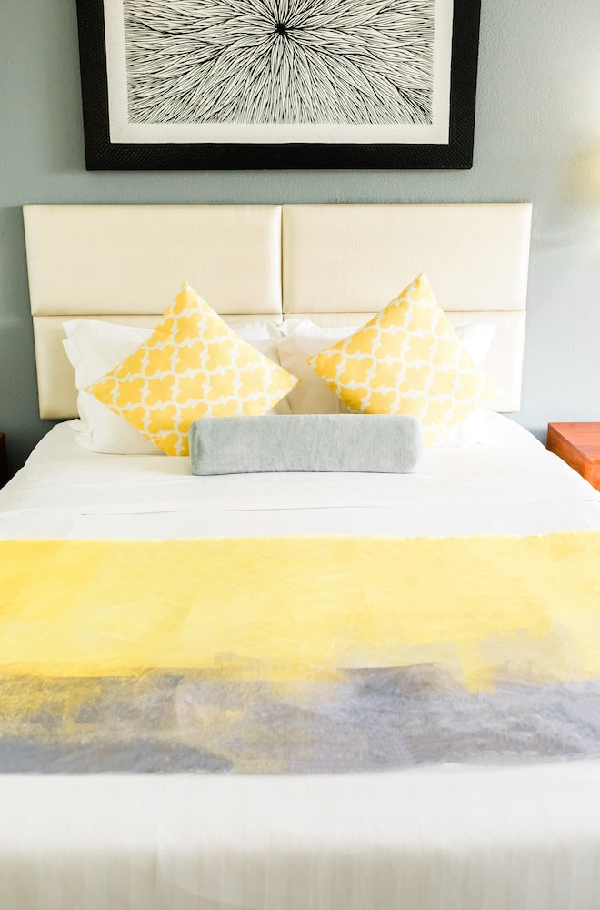 Double Room, 1 Queen Bed photo 3