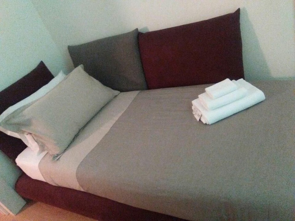Single Room photo 2