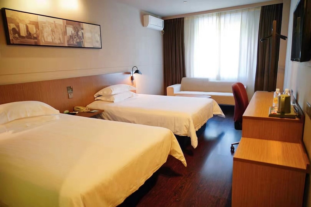 Business Twin Room (A)