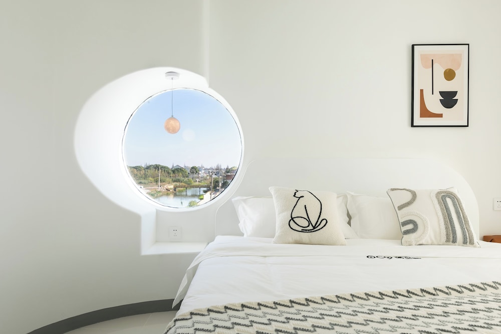 Deluxe Double Room, Courtyard View