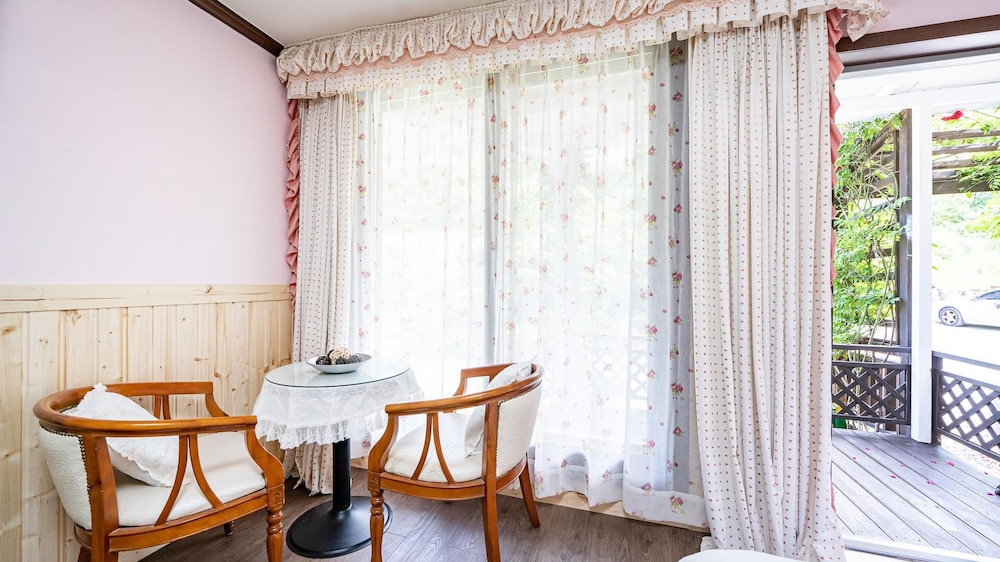 Basic Room, 1 Bedroom (Bonghwangsae ( F1 )) photo 3