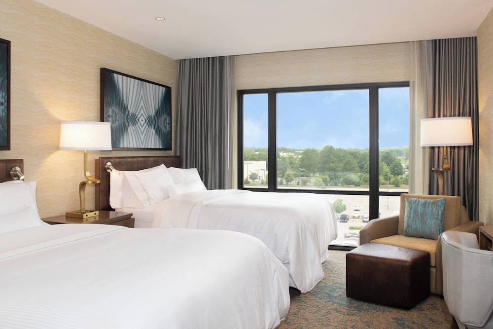 Premium Room, 2 Queen Beds (Deluxe) photo 1