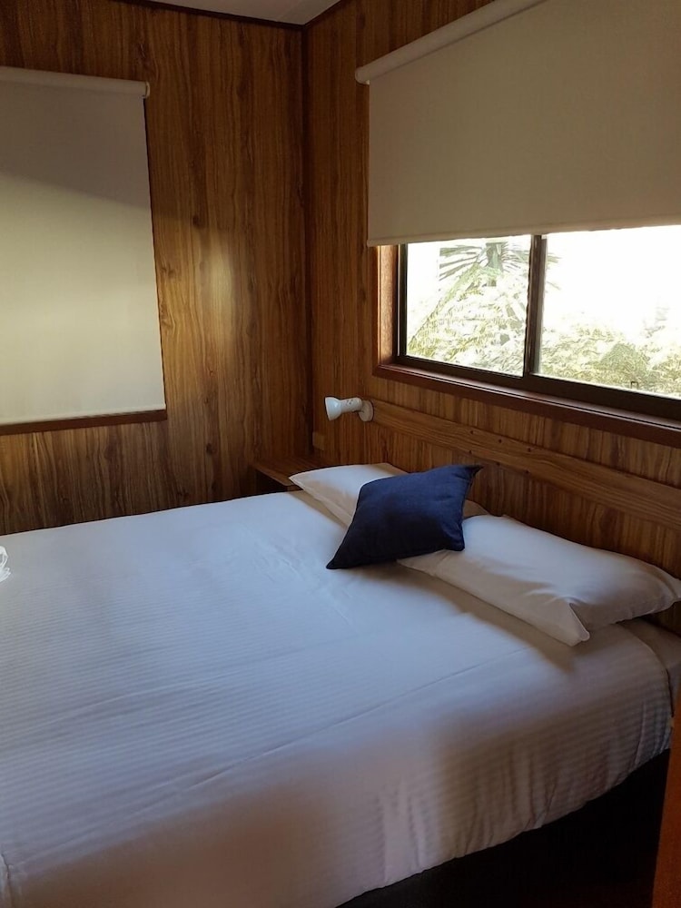 Standard Cabin, Kitchenette (Ensuite Cabin) photo 3