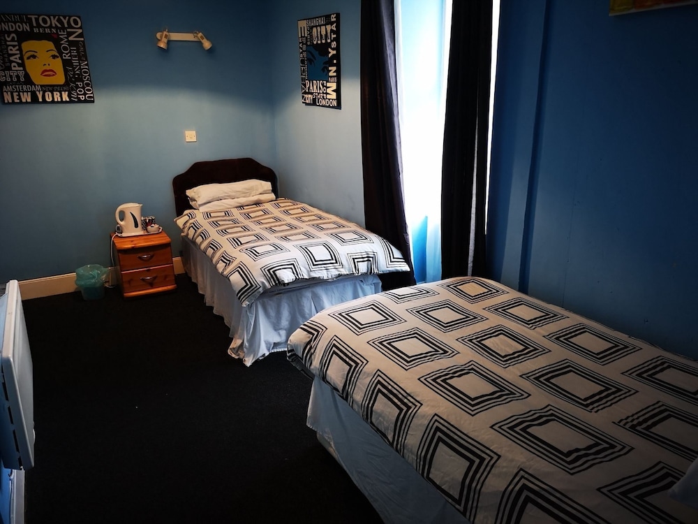 Twin Room, 2 Twin Beds photo 2