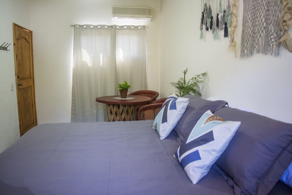 Double Room, 1 King Bed photo 3