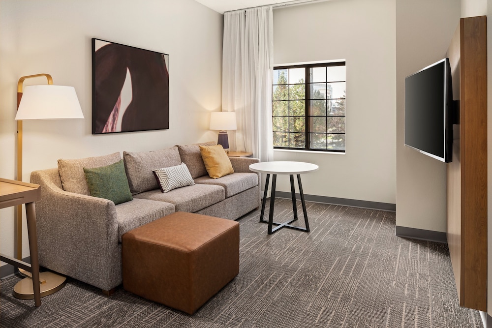 Suite, 1 Bedroom - Photo 4