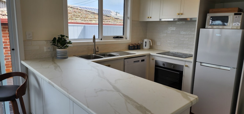Amelia'S - One Bedroom, Superior Apartment, Sea View photo 3