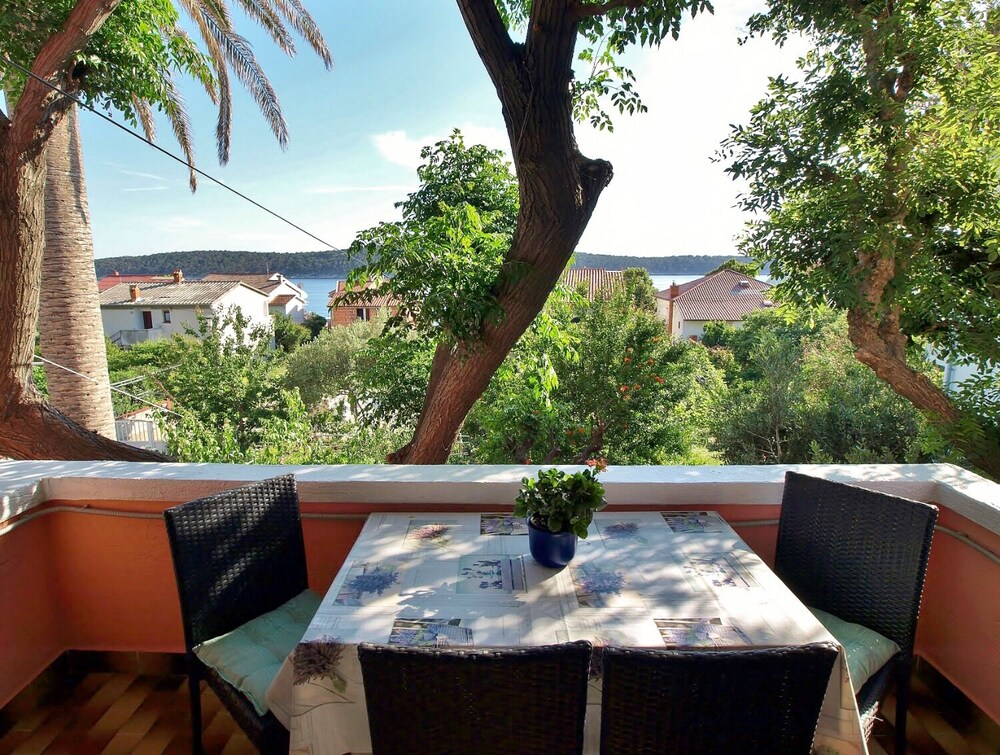 Apartment (Zdenka - garden terrace - A2(4))
