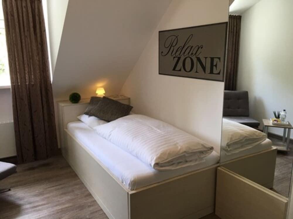 Single Room photo 1