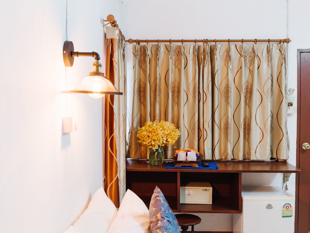 Double Room with Balcony - Photo 14