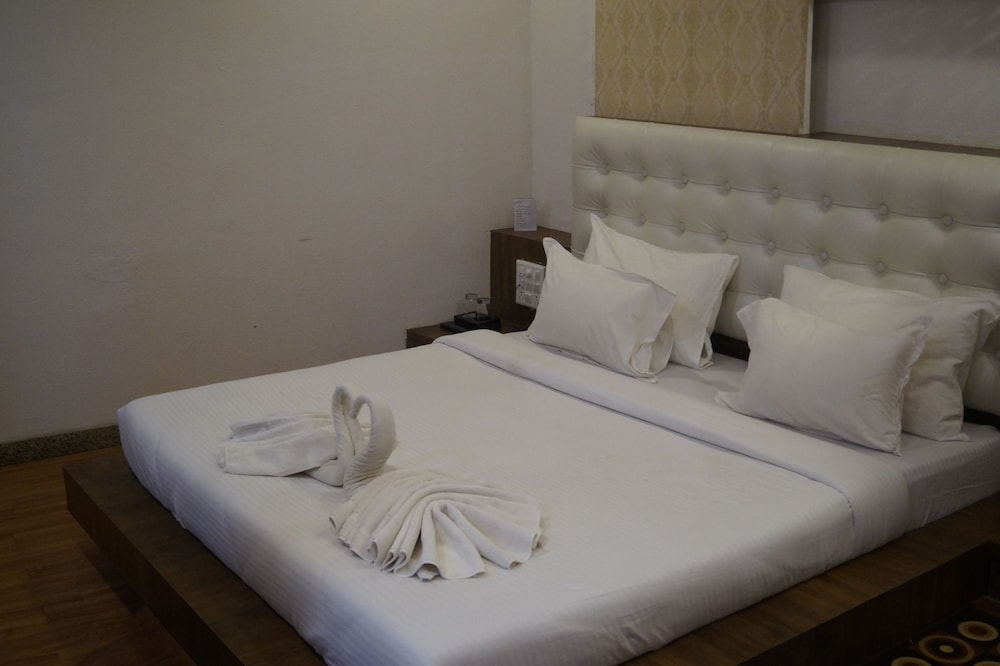 Royal Studio Suite