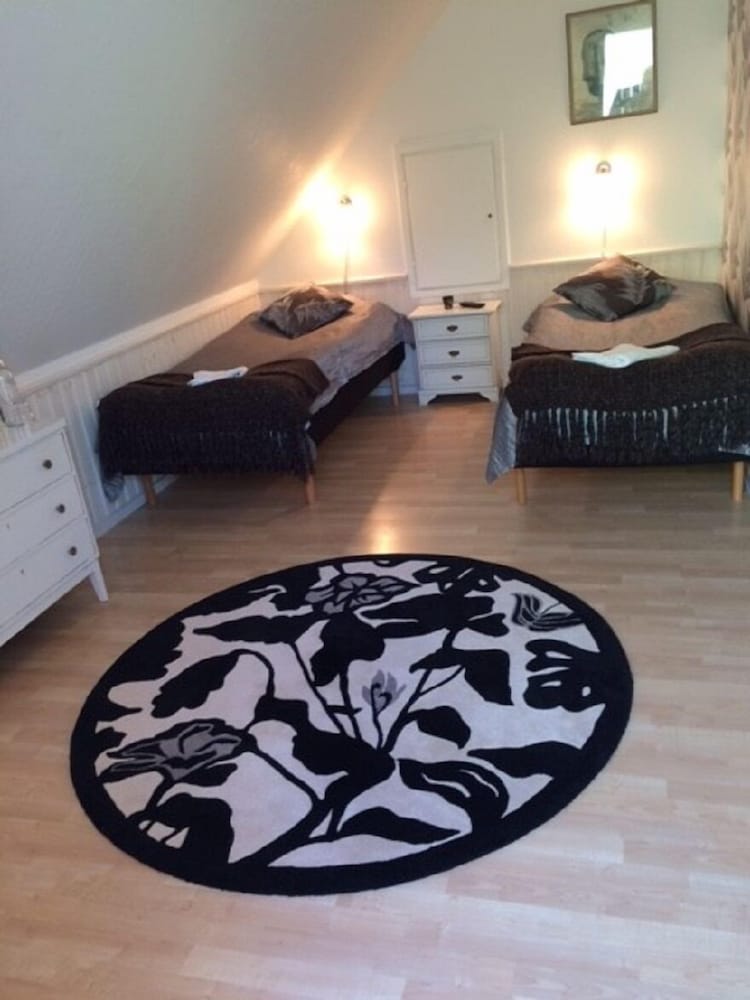 Twin Room (entrance via external staircase) photo 2