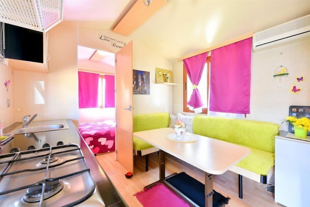 Economy Mobile Home photo 3