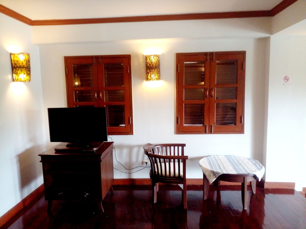 Deluxe Triple Room - Photo 12