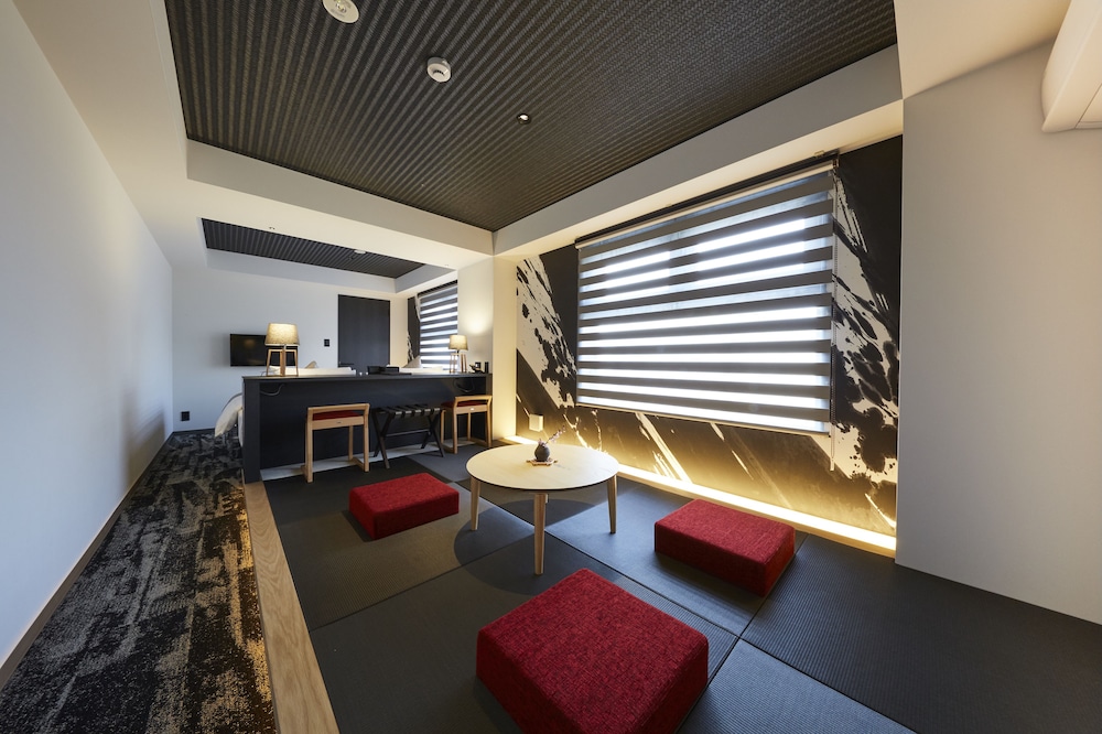 Japanese Standard Family Room photo 1