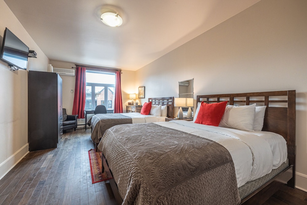 Room, 2 Queen Beds (Chambre 2) photo 1